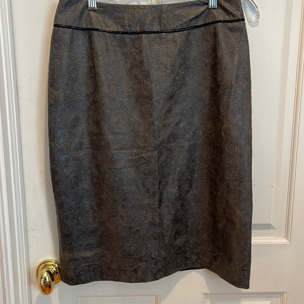 Louben 🔥sale🔥skirt made in Canada